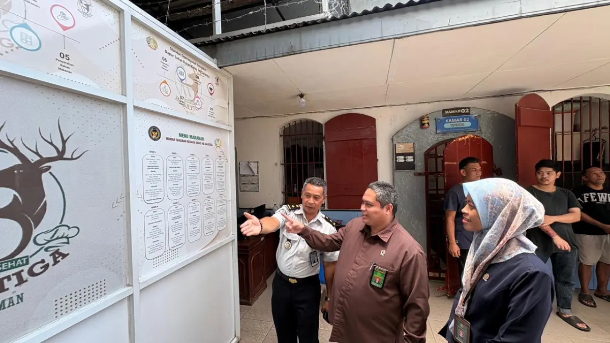 Pengadilan Negeri (PN) Salatiga melakukan pengawasan dan pengamatan (wasmat) terhadap pelaksanaan putusan pidana penjara di Rumah Tahanan (Rutan) Kelas IIB Salatiga, Kamis (16/4).