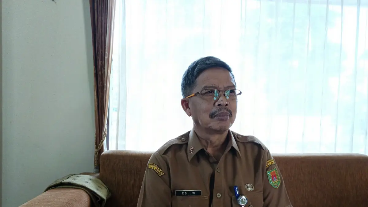 Kepala Dinas Perdagangan Perindustrian dan UKM Kabupaten Magelang Edi Wasono (ROFIK SYARIF GP/JAWA POS RADAR MAGELANG)