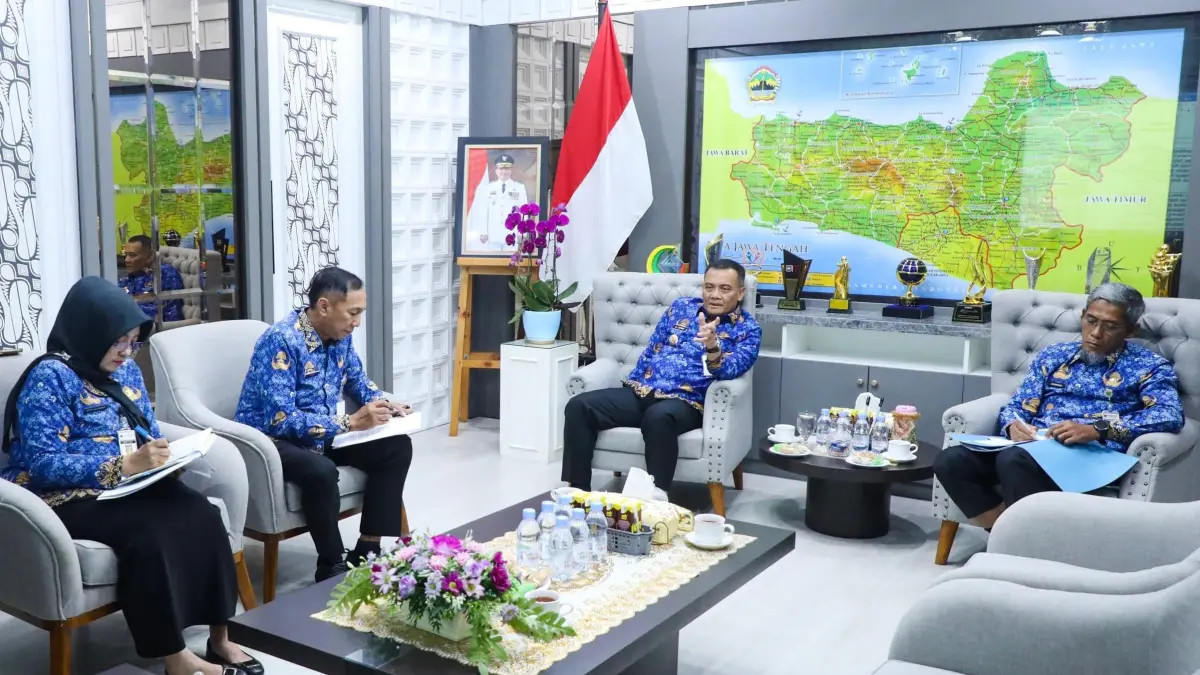 Gubernur Jawa Tengah Ahmad Luthfi, Sekda Sumarno jajaran terkait membahas rencana rapat kerja Gubernur Forum Kerja Sama Daerah Mitra Praja Utama (MPU) 2026 di Semarang, 11–12 Mei 2026. (Istimewa).