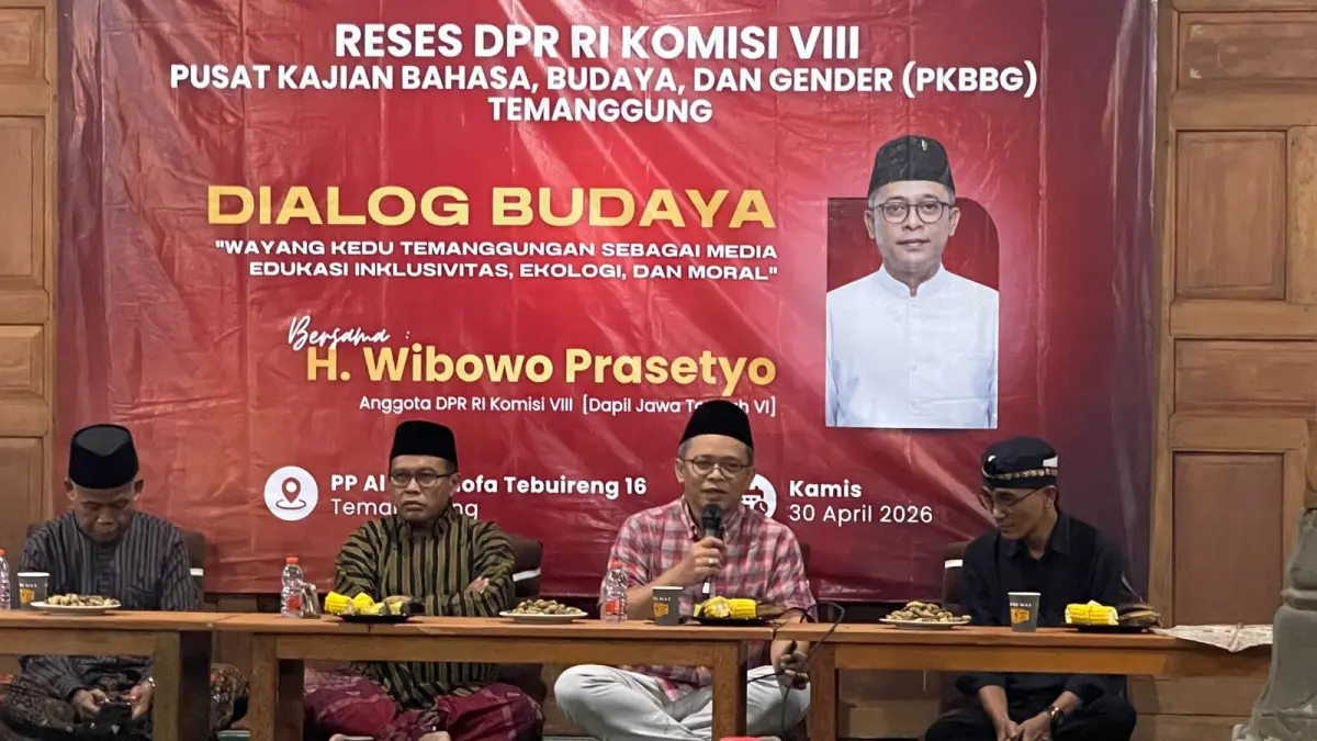 Anggota DPR RI Komisi VIII Wibowo Prasetyo saat hadir dalam acara Dialog Budaya: Wayang Kedu Temanggungan sebagai Media Inklusivitas, Ekologi, dan Moral, yang digelar di Pondok Pesantren Tahfidzul Qur’an Al Musthofa, cabang Tebuireng 16, Temanggung, Kamis (30/4/2026).