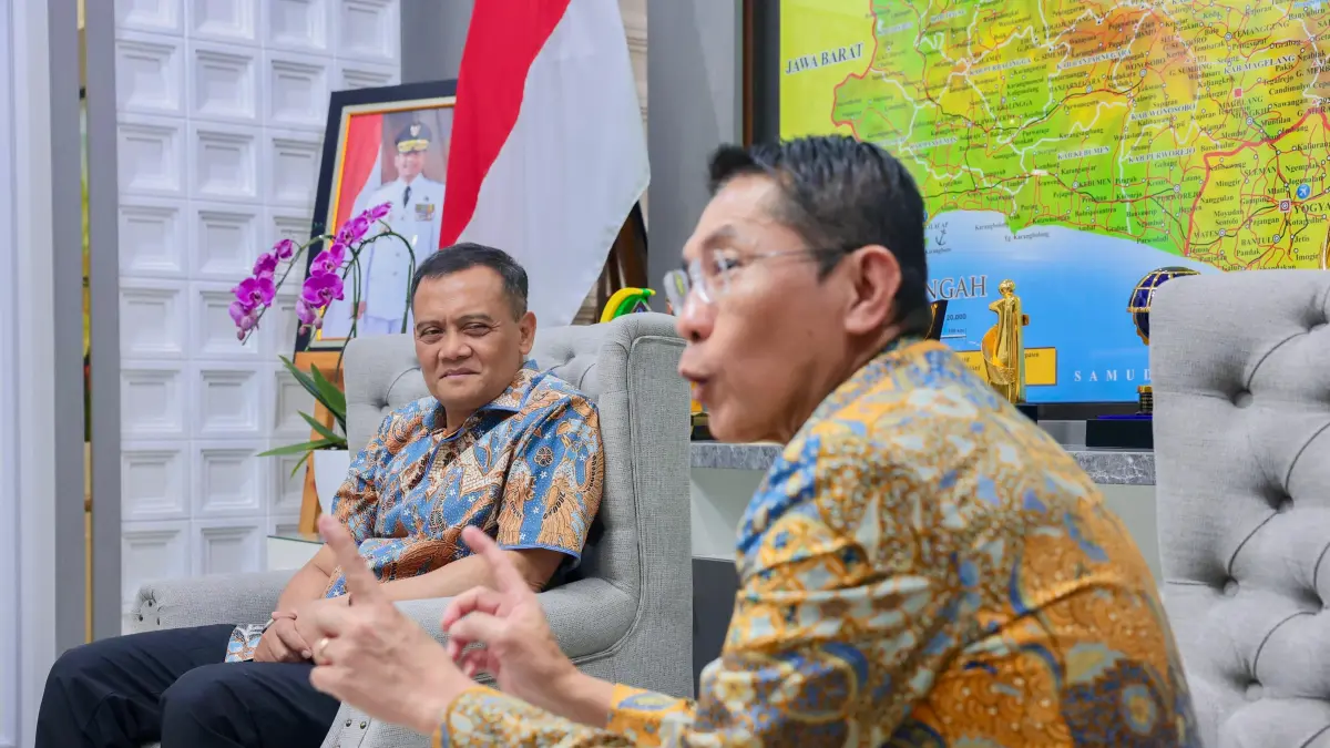 Gubernur Ahmad Luthfi menerima kunjungan Senior Advisor NTU Singapore, Mohammad Maliki bin Osman, di Kantor Gubernur Jawa Tengah, Jumat (8/5/2026). (Istimewa)