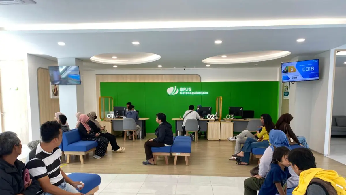 Masyarakat dapat mengurus klaim JHT di Kantor Pelayanan BPJS Ketenagakerjaan Magelang.