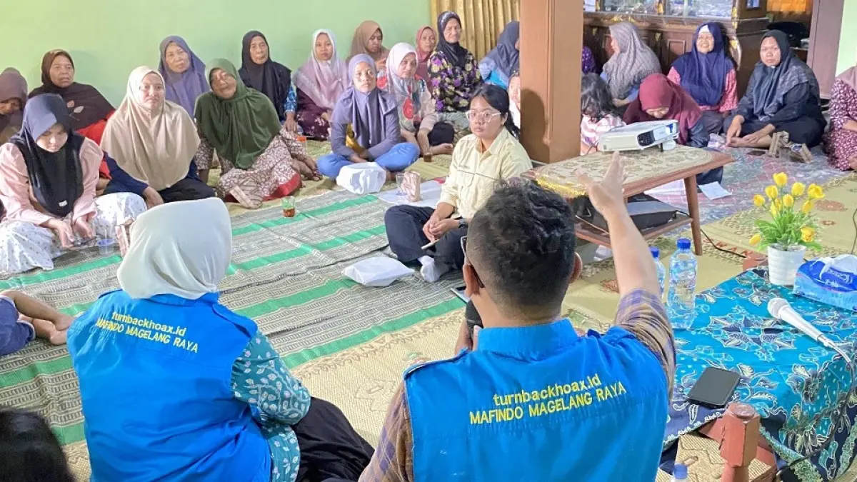 Mahasiswa Ilmu Komunikasi Untidar bersama Bank Bapas 69 mengadakan sosialisasi “WARAS Digital: Warga Cerdas Lawan Tipu AI” di Desa Kebonrejo, Candimulyo, Kabupaten Magelang pada 10 dan 17 Mei 2026. (Istimewa)