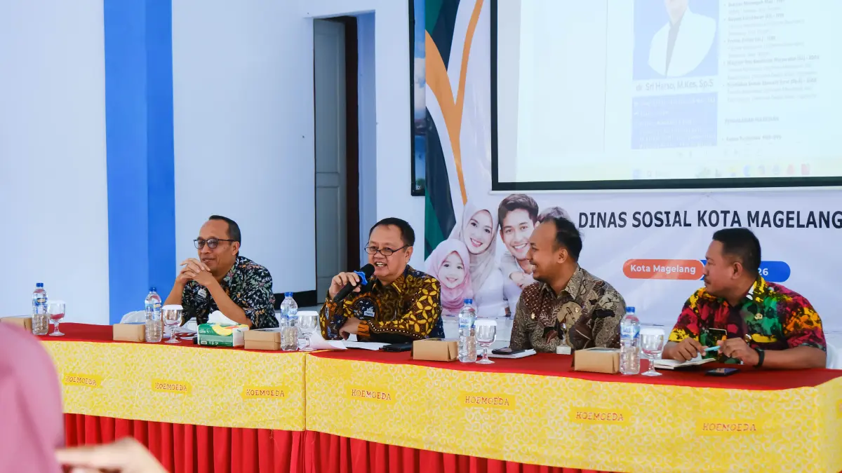 Wakil Wali Kota Magelang dr Sri Harso memberikan sosialisasi terkait adopsi anak, Kamis (21/5/2027). (Istimewa)
