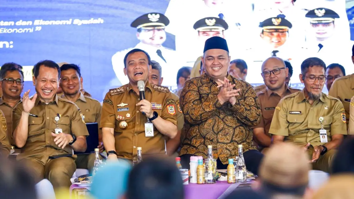 Rembug Pembangunan Jawa Tengah 2026 bersama Gubernur Jawa Tengah, Ahmad Luthfi, di Pendopo Kabupaten Kudus, Selasa (26/5/2026).

