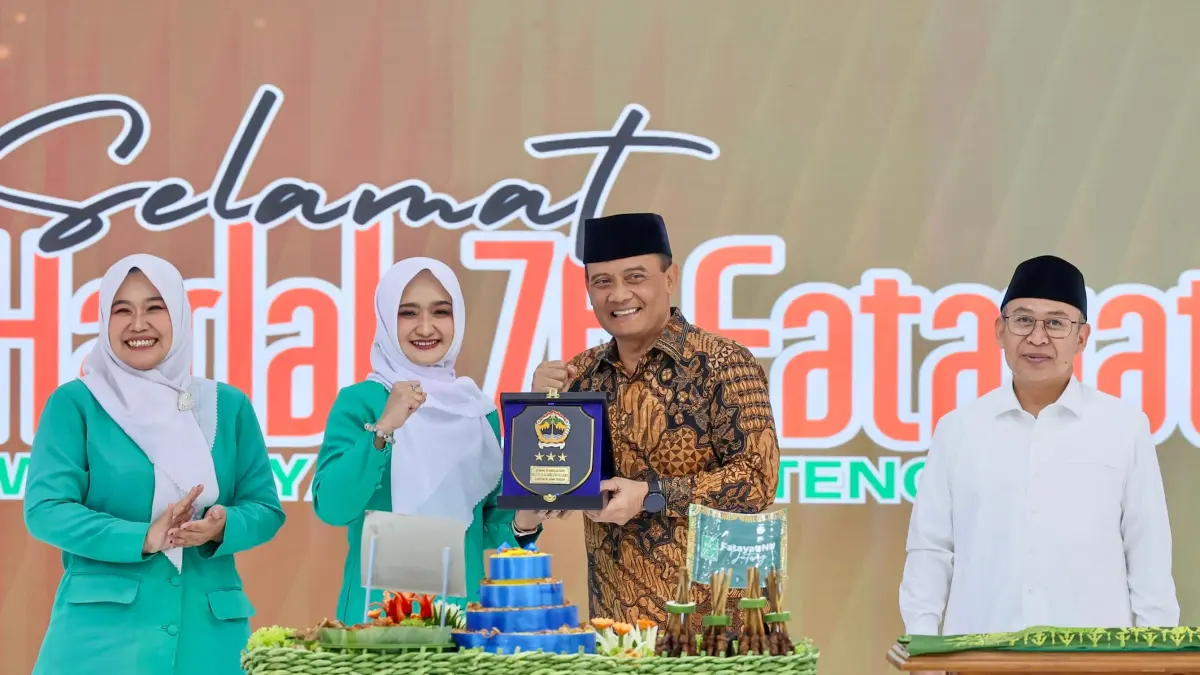 Gubernjr Ahmad Luthfi menghadiri peringatan Hari Lahir ke-76 Fatayat NU di Gedung Gradhika Bhakti Praja, Semarang, Sabtu (30/5/2026).
