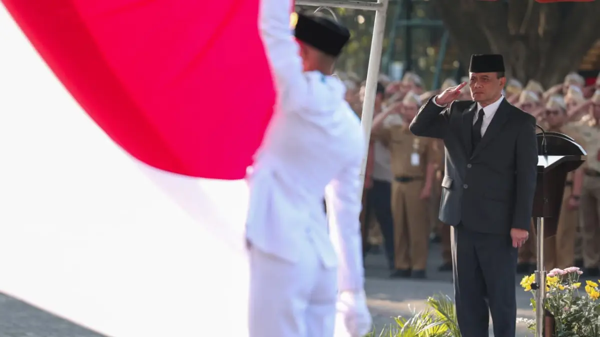 Gubernur Jatejmg Ahmad Luthfi dalam upacara peringatan Hari Lahir Pancasila tingkat Provinsi Jawa Tengah, di halaman Kantor Gubernur Jawa Tengah, Senin (1/5/2026).