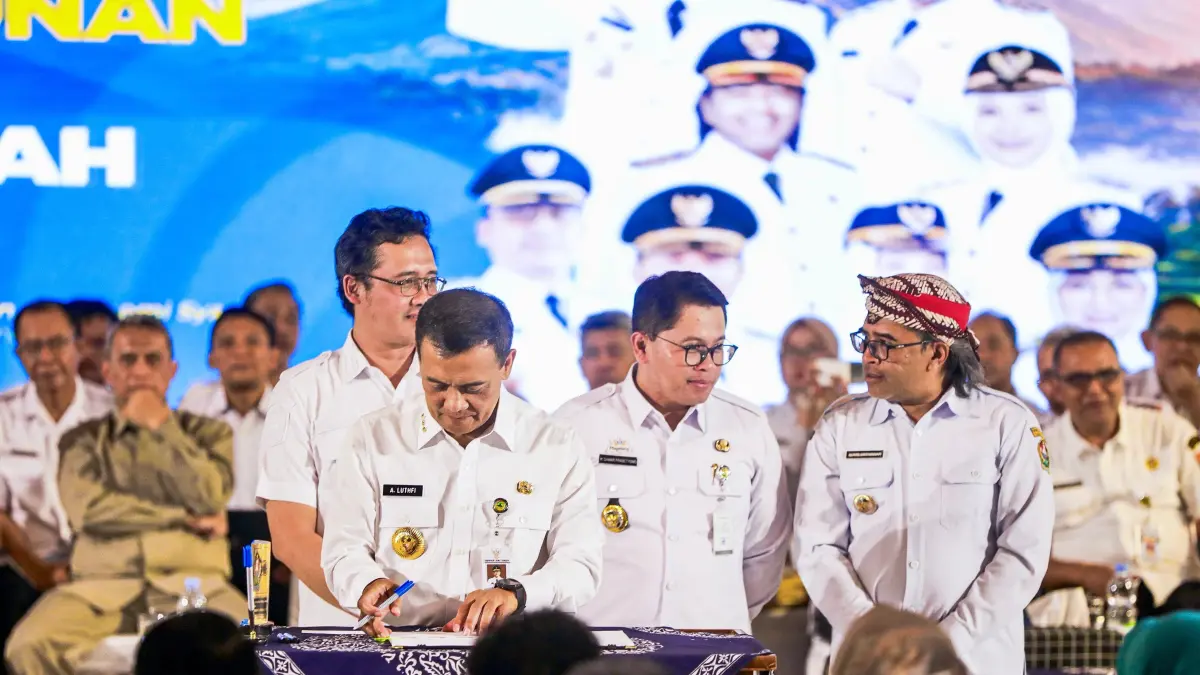 Pengembangan layanan Trans Jateng di kawasan gelangmanggung ditandai dengan penandatanganan kesepakatan bersama antara Pemprov Jateng, Pemkab Magelang, Pemkot Magelang, dan Pemkab Temanggung di Pendopo Pengayoman Temanggung, Rabu (3/6/2026).