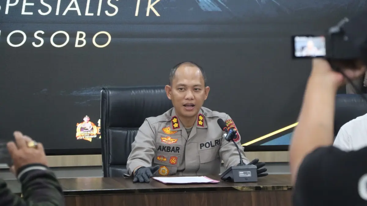 Kapolres Wonosobo AKBP M Kasim Akbar Bantilan ketika jumpa pers terkait pembobol sekolah TK.