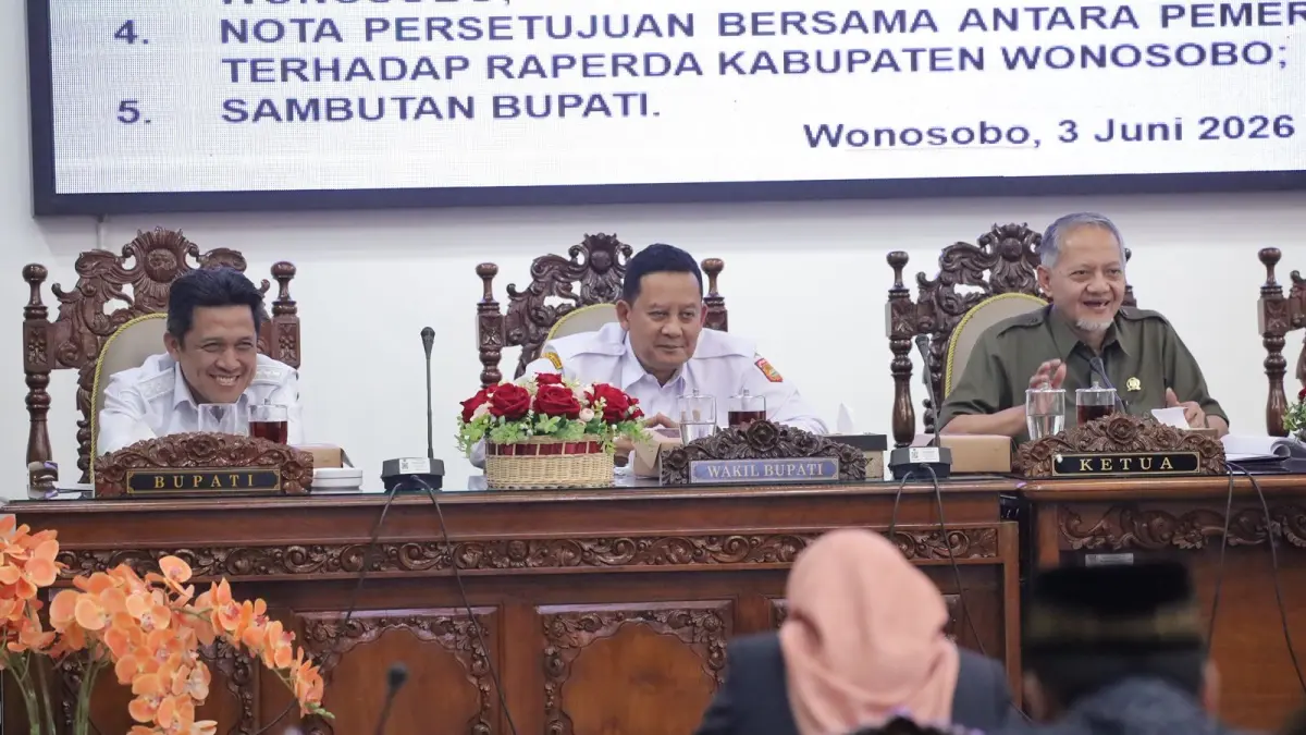 Rapat Paripurna DPRD Kabupaten Wonosobo yang dihadiri Bupati Afif Nurhidayat, Wakil Bupati Amir Husein, Ketua DPRD Eko Prasetyo HW dan para pimpinan dewan lain, Rabu (3/6/2026).