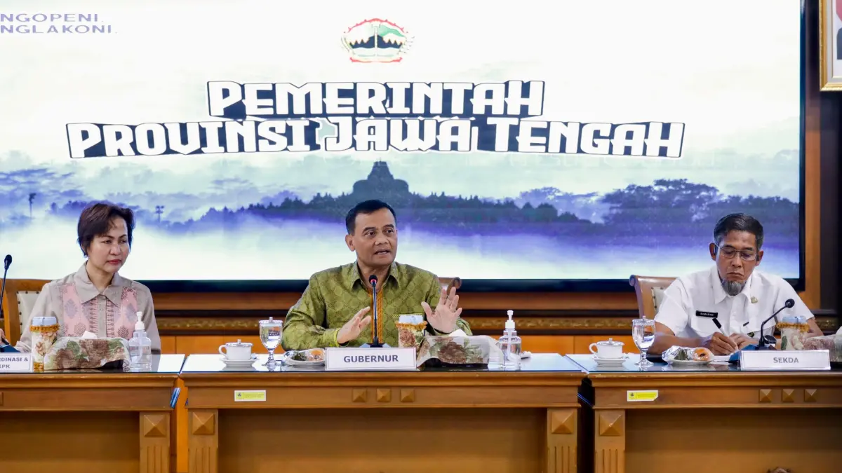 Rapat Koordinasi Tindak Lanjut Pembenahan Tata Kelola Pertambangan MBLB bersama tim Koordinasi dan Supervisi (Korsup) KPK di Kantor Gubernur Jawa Tengah, Jumat (12/6/2026). (Istimewa)