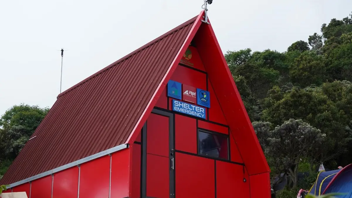 Taman Nasional Gunung Merbabu resmi mulai mengoperasikan Shelter Emergency berbasis teknologi di Pos 3 Jalur Pendakian Suwanting, Kabupaten Magelang.