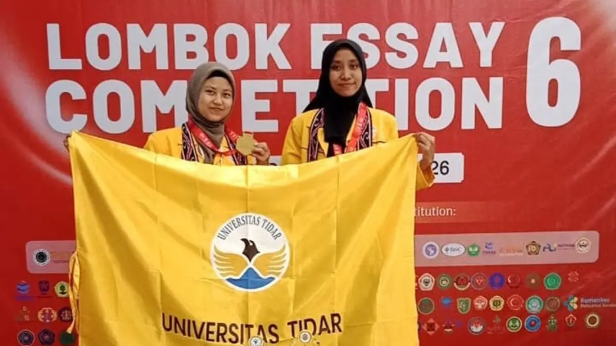 Mahasiswa FKIP Untidar meraih juara di ajang Lombok Essay Competition 6 di Lombok. (Istimewa)
