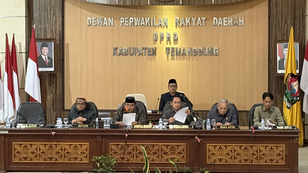 Rapat paripurna DPRD Temanggung tentang penyampaian LPJ bupati tahun 2025, Senin (22/6/2026). (Devi Khofifatur Rizqi/Jawa Pos Radar Magelang)