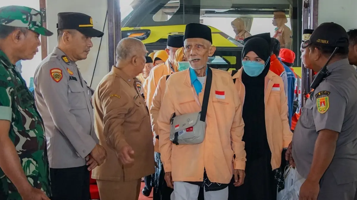 Rombongan jamaah haji kloter 16 tiba di Halaman Setda Kabupaten Magelang, Selasa (23/6/2026) pagi.