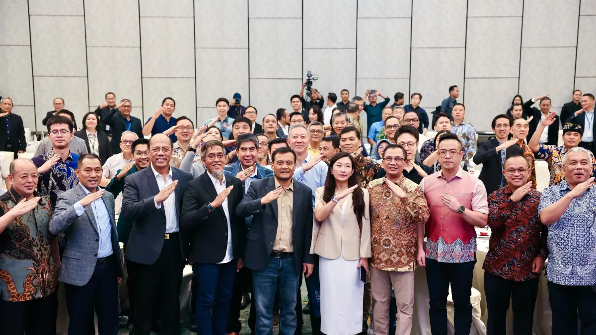 Gubernur Ahmad Luthfi dalam Business Dinner bersama iPMA,  PMDN, pengelola kawasan industri, serta pemangku kepentingan ekonomi di Hotel Padma Semarang, Selasa (30/6/2026) malam. (Istimewa)