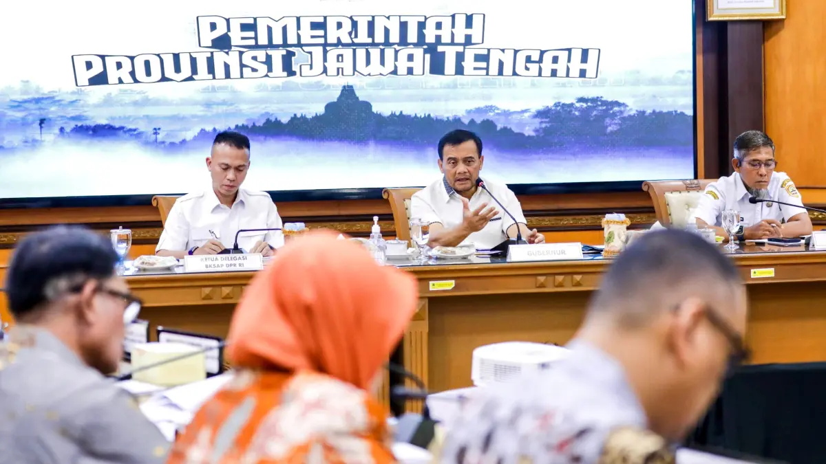 Gubernur Jawa Tengah Ahmad Luthfi menerima kunjungan kerja Badan Kerja Sama Antar Parlemen (BKSAP) DPR RI di Kantor Gubernur Jawa Tengah, Rabu (1/7/2026). (Istimewa)