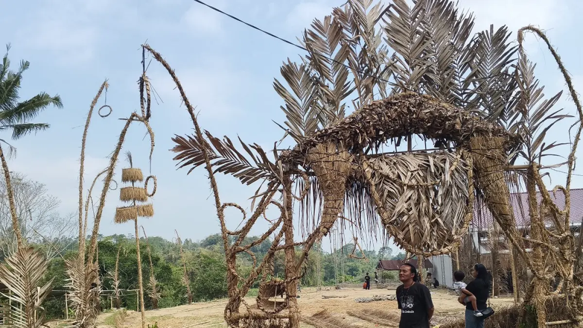 Persiapan Festival Lima Gunung 2026 di Dusun Warangan, Desa Muneng Warangan, Kecamatan Pakis, Kabupaten Magelang. (ROFIK SYARIF/ JAWA POS RADAR MAGELANG)

&nbsp;