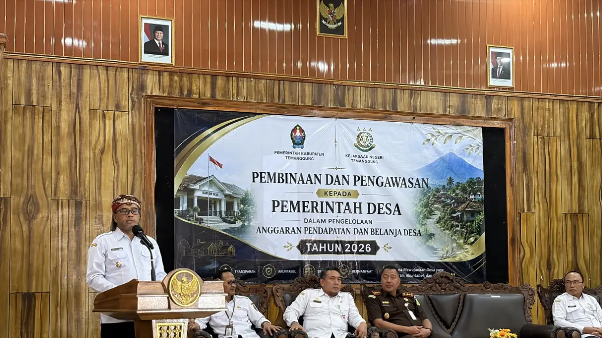 Kegiatan pembinaan pemerintah desa yang diikuti empat kecamatan di Kabupaten Temanggung bagian selatan di Kantor Desa Badran, Kranggan, Rabu (8/7/2026). (Devi Khofifatur Rizqi/Jawa Pos Radar Magelang)

