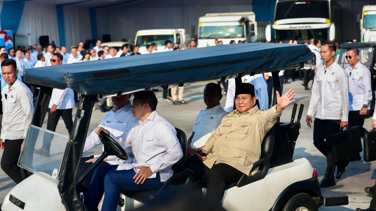 Presiden Prabowo Subianto di Rest Area KM 57 Tol Jakarta-Cikampek, Kabupaten Karawang, Jawa Barat, Kamis (9/7/2026) dalam peluncuran mandatori B50. (Istimewa)