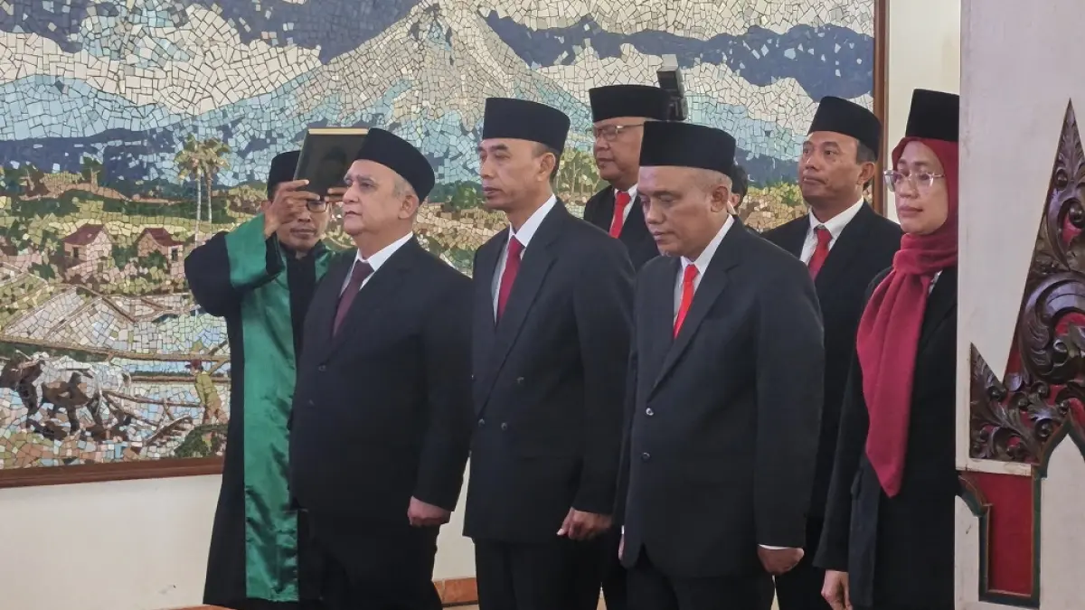 Para kepala OPD yang dilantik Bupati Magelang Grengseng Pamuji di Pendopo Drh. Soepardi Kompleks Setda Kabupaten Magelang, Jumat (10/7/2026). (ROFIK SYARIF/ JAWA POS RADAR MAGELANG)

&nbsp;