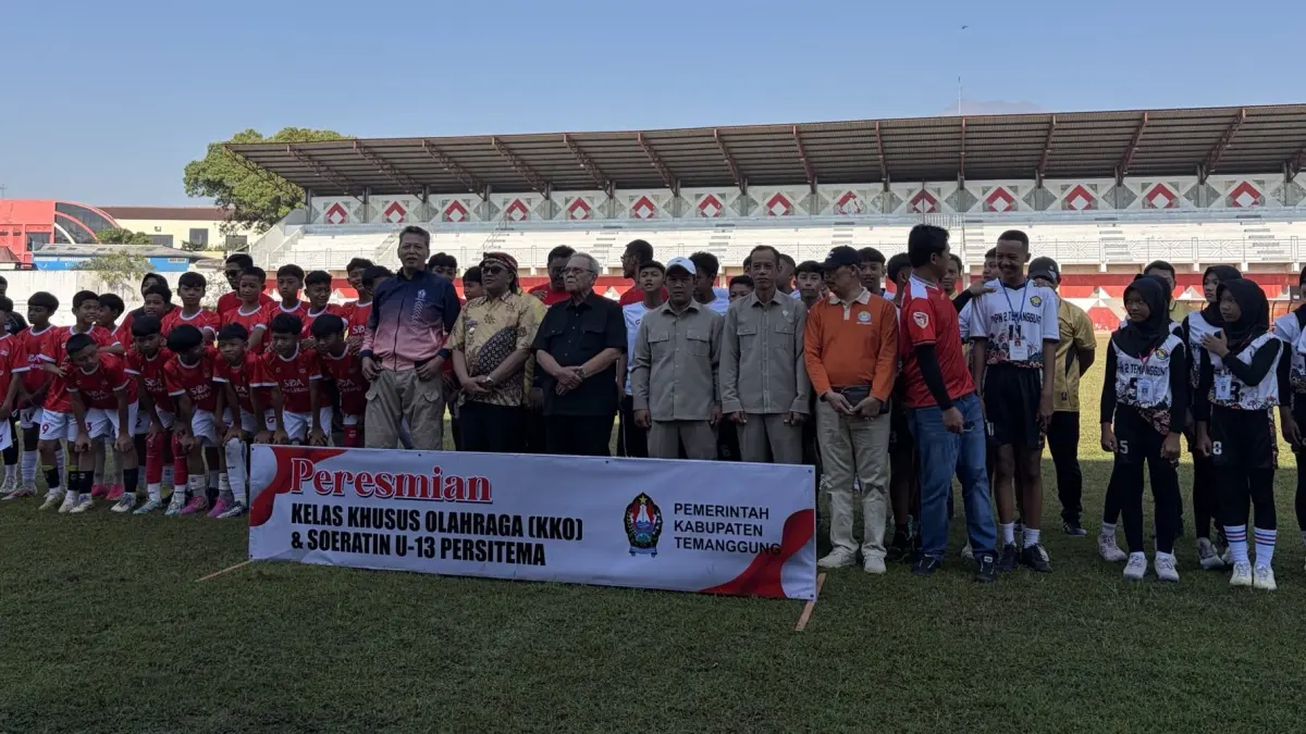 Peluncuran KKO oleh Bupati Temanggung Agus Setyawan di Stadion Bhumi Phala Temanggung, Kamis (16/7/2026). (Devi Khofifatur Rizqi/Jawa Pos Radar Magelang)