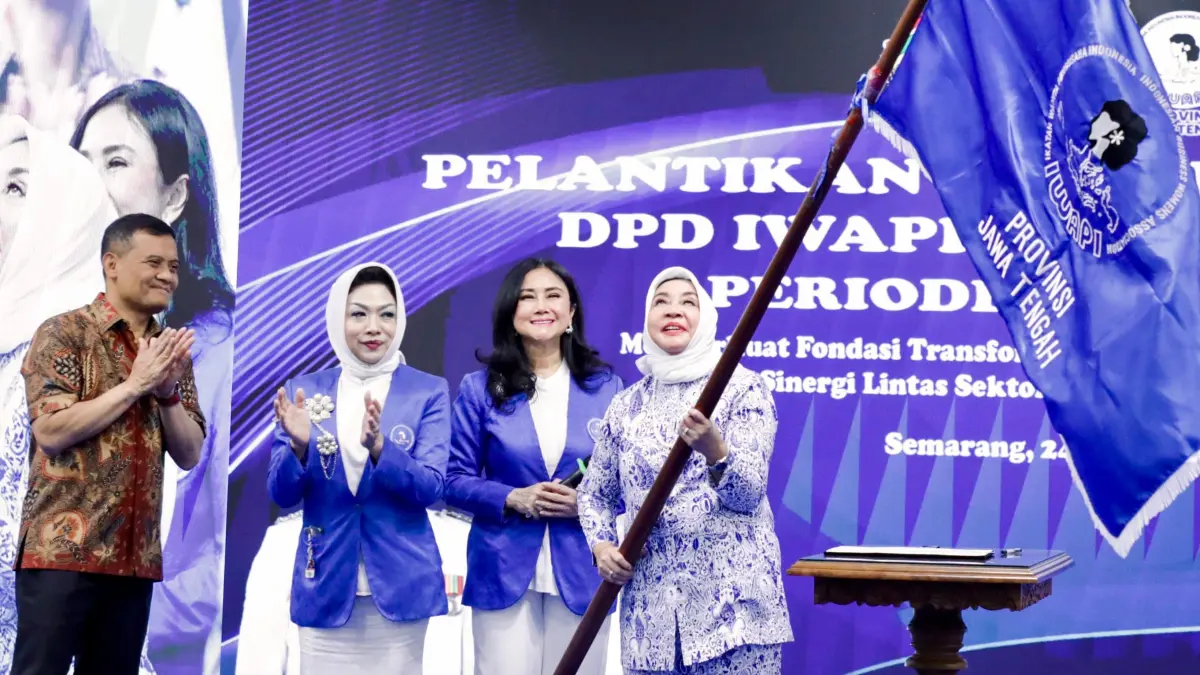 Gubernur Ahmad Luthfi ketika menghadiri acara pengukuhan DPD Iwapi Jateng di gedung Grhadika Bhakti Praja Jumat (24/7/2026).