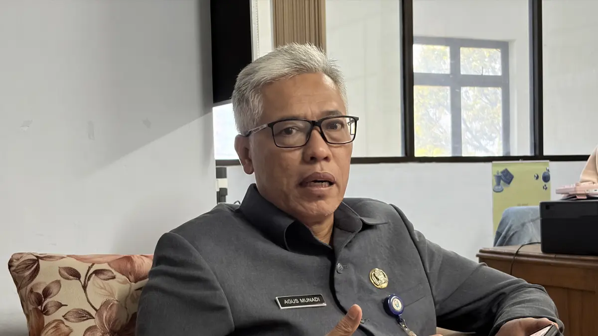 Kepala Dinas Penanaman Modal dan Pelayanan Terpadu Satu Pintu (DPMPTSP) Kabupaten Temanggung, Agus Munadi. (Dok Jawa Pos Radar Magelang)