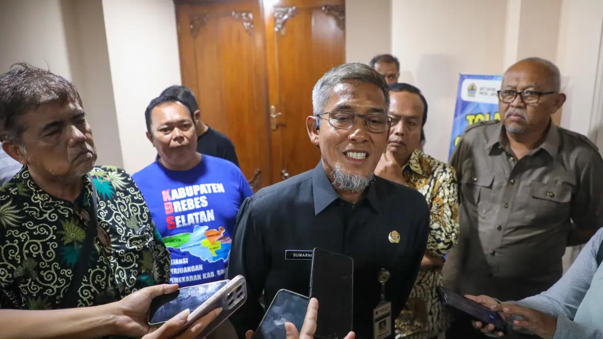Sumarno usai mewakili Gubernur Jateng Ahmad Luthfi dalam Rapat Paripurna DPRD Jateng di Gedung Berlian, Semarang, Kamis (30/7/2026).