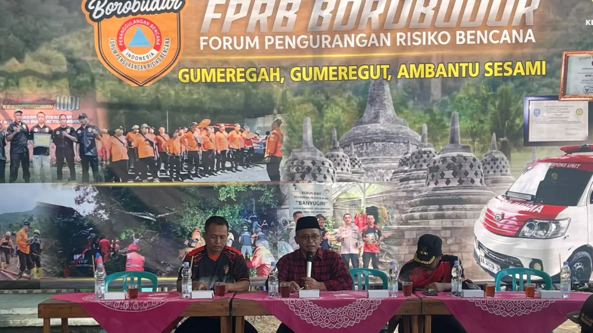 Anggota Komisi VIII DPR RI Fraksi PDI Perjuangan H. Wibowo Prasetyo. saat sarasehan Relawan Penanggulangan Bencana yang diselenggarakan Forum Pengurangan Risiko Bencana (FPRB) Kecamatan Borobudur di Sekretariat FPRB, Desa Karanganyar, Kecamatan Borobudur, Kabupaten Magelang, Jumat (31/7/2026).