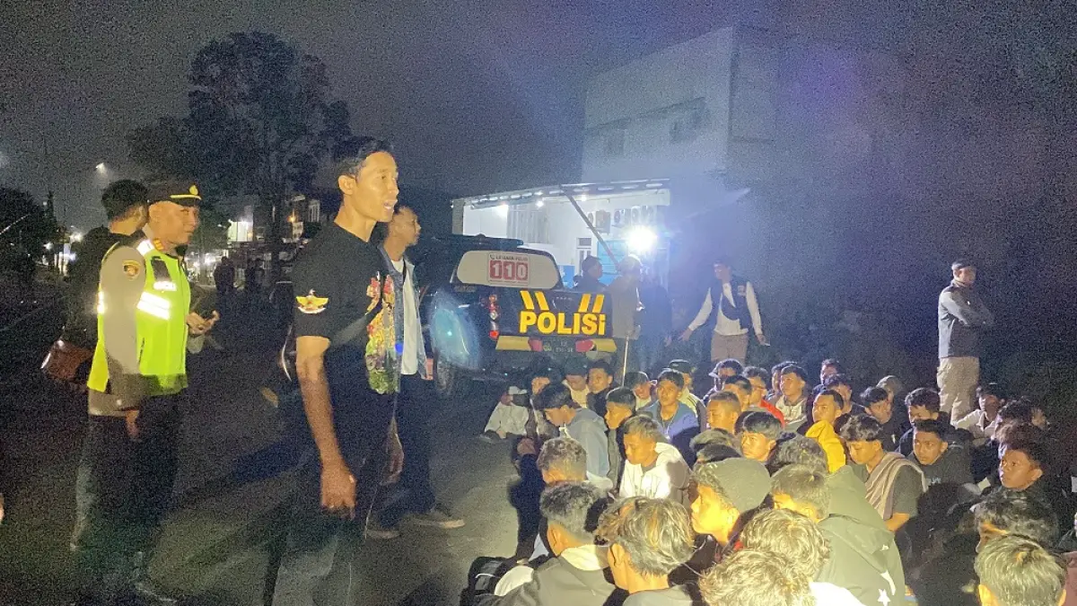 Aparat Polres Temanggung melakukan razia gabungan antisipasi kamtibmas dan kamseltibcarlantas mengamankan sebanyak 106 pelanggar, Sabtu (1/8/2026) malam.