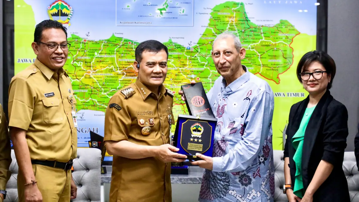 Pertemuan Gubernur Jawa Tengah, Ahmad Luthfi, dengan perwakilan E3i ASEAN, Medhat Omran, di Kantor Gubernur Jawa Tengah, Senin (3/8/2026). (Istimewa)