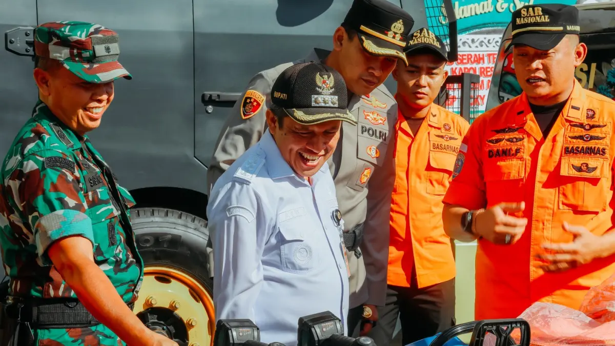 Bupati Wonosobo Afif Nurhidayat bersama forkompimda meninjau sarana prasarana usai gelar pasukan kesiapsiagaan kebakaran hutan dan lahan, Rabu (5/8/2026). (Prokompim Wonosobo for Jawa Pos Radar Magelang).