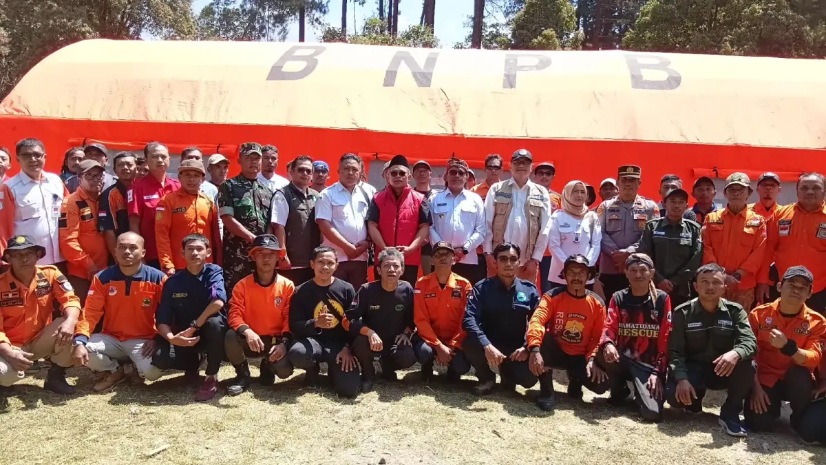 Pelatihan Tanggap Bencana BNPB Kabupaten Temanggung yang diselenggarakan Badan Nasional Penanggulangan Bencana (BNPB) bekerja sama dengan Anggota Komisi VIII DPR RI Fraksi PDI Perjuangan H. Wibowo Prasetyo dan Pemerintah Kabupaten Temanggung, Rabu (5/8/2026).