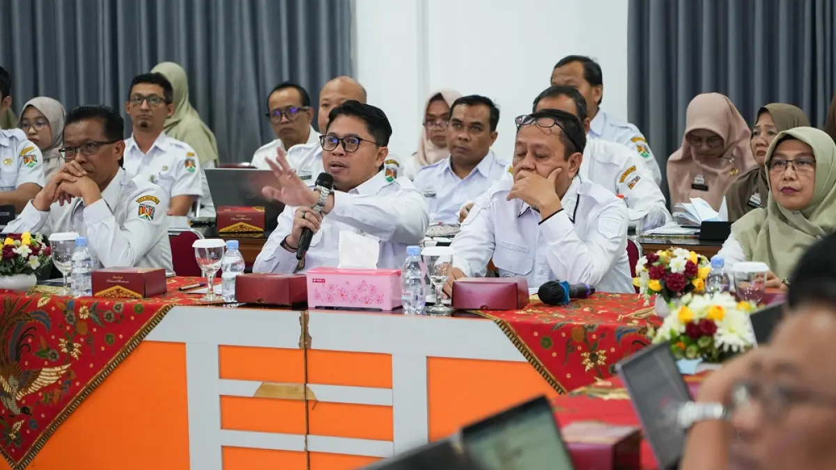 Wali Kota Magelang Damar Prasetyono saat evaluasi implementasi Sistem Akuntabilitas Kinerja Instansi Pemerintah (SAKIP).