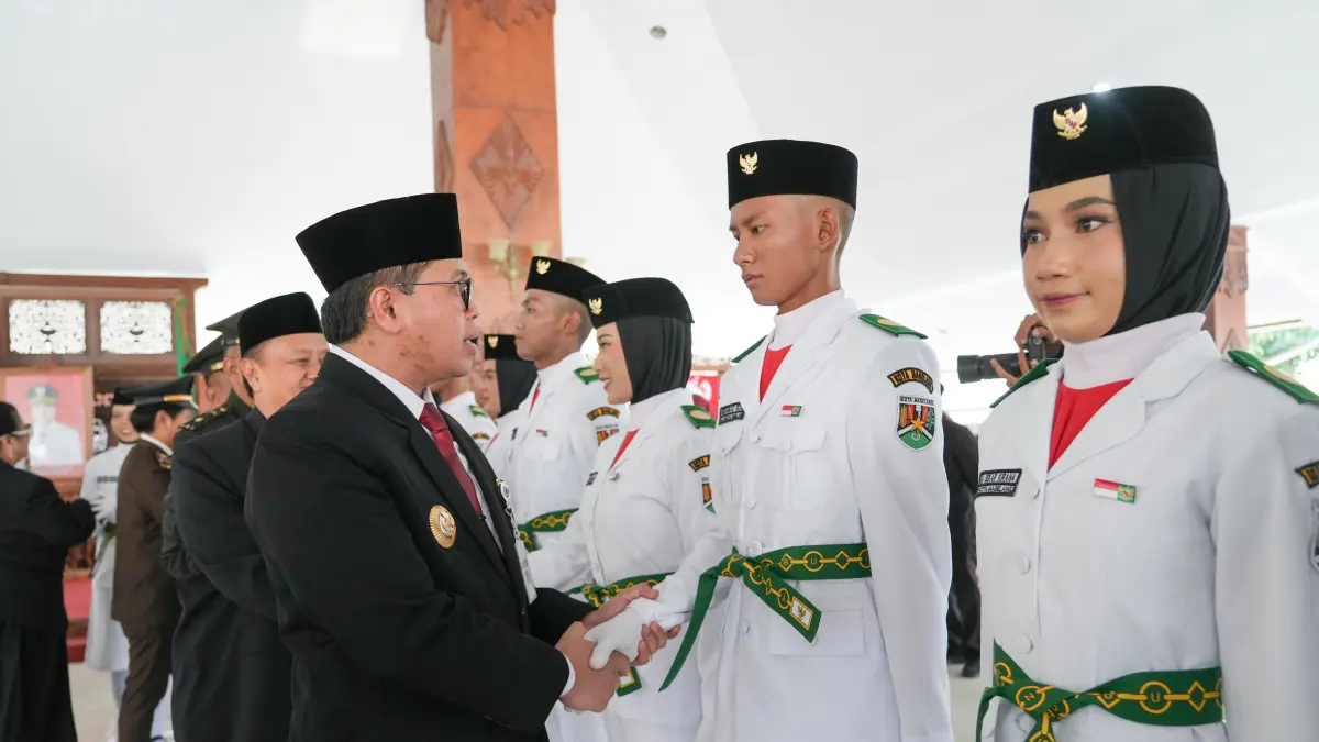 Pengukuhan anggota Paskibraka tahun 2027, di Pendopo Pengabdian Wali Kota Magelang, kemarin (15/8/2026). (Istimewa)