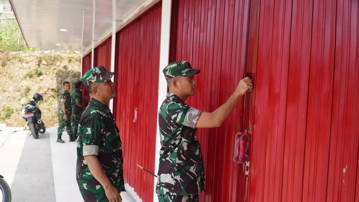 Dandim 0706 Temanggung Letkol Inf Richie Fadly meninjau KDKMP agar segera beroperasi. (Istimewa)