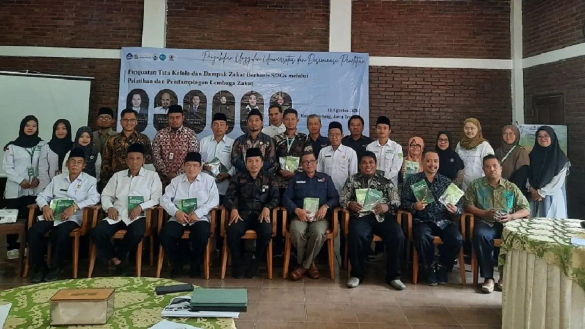 Tim Pengabdian&nbsp; Universitas Tidar bersama perwakilan lembaga amil zakat dalam kegiatan penguatan tata kelola dan dampak zakat berbasis SDGs.&nbsp;