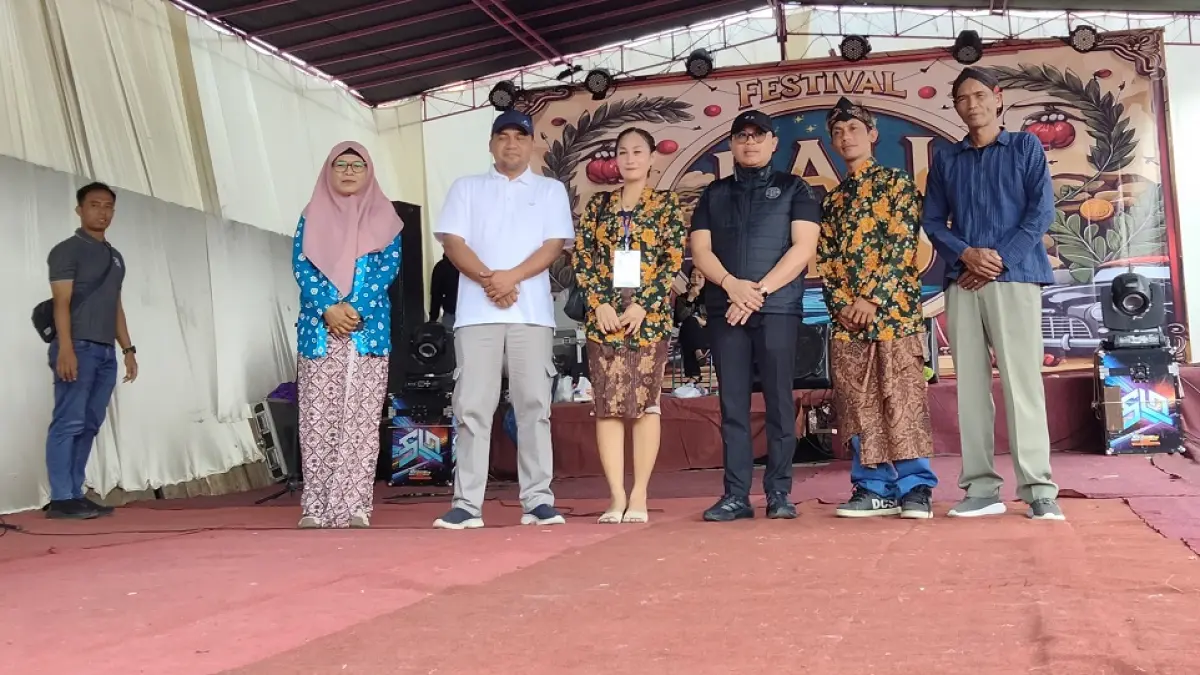 Wali Kota Magelang Damar Prasetyono saat menghadiri Festival Kali Elo (DWIAYU SYAWALIA/JAWA POS RADAR MAGELANG)