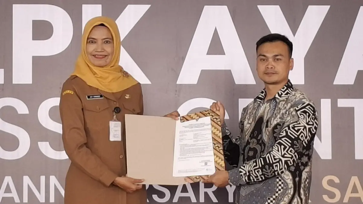 Kepala Dinas Perindustrian dan Tenaga Kerja (Disperinaker) Kabupaten Magelang Siti Zumaroh saat menghadiri launching PT Ayaka Joshi Center sebagai Sending Organization, Senin (24/8/2026).  (ROFIK SYARIF/ JAWA POS RADAR MAGELANG)