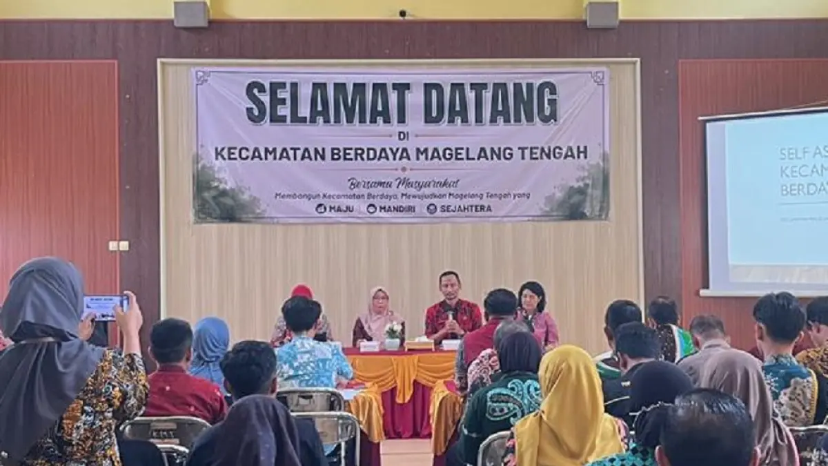 Kondisi Aula Kecamatan Magelang Tengah saat di lakukannya Monitoring dan Pendampingan Program Kecamatan Berdaya Tahun 2026. (Putri Nasywa Khairunisa / Jawa Pos Radar Magelang)