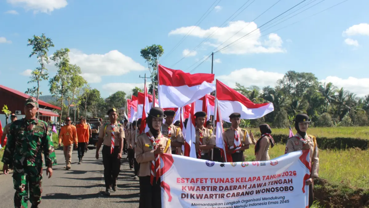 Pramuka Wonosobo mengawal estafet tunas kelapa dari Purworejo dibawa ke Wonosobo dilanjutkan ke Banjarnegara, Sabtu-Minggu (5-6/9/2026). (Istimewa)

