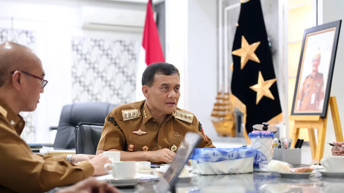 Gubernur Jateng Ahmad Luthfi dalam Rapat Perluasan Uji Coba Perlindungan Sosial Digital Berbasis Infrastruktur Digital Publik yang digelar secara daring dan dipimpin Ketua Dewan Ekonomi Nasional (DEN) Luhut B Pandjaitan, Selasa (8/9/2026). (Istimewa)