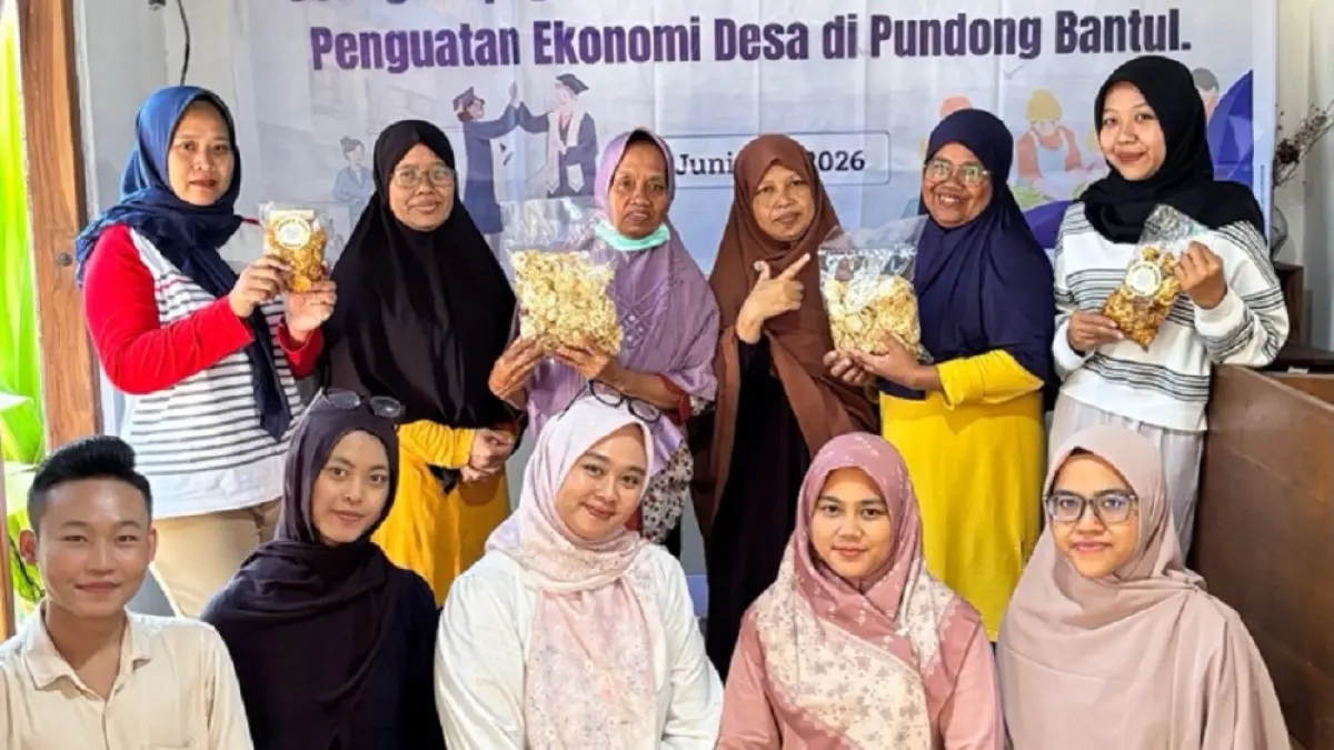 Tim Program Kemitraan Masyarakat (PKM) Universitas Tidar (UNTIDAR) menyelenggarakan pendampingan intensif bagi kelompok ibu rumah tangga produsen keripik sagu di Dusun Soka, Desa Seloharjo, Pundong, Bantul, DI Yogyakarta.
