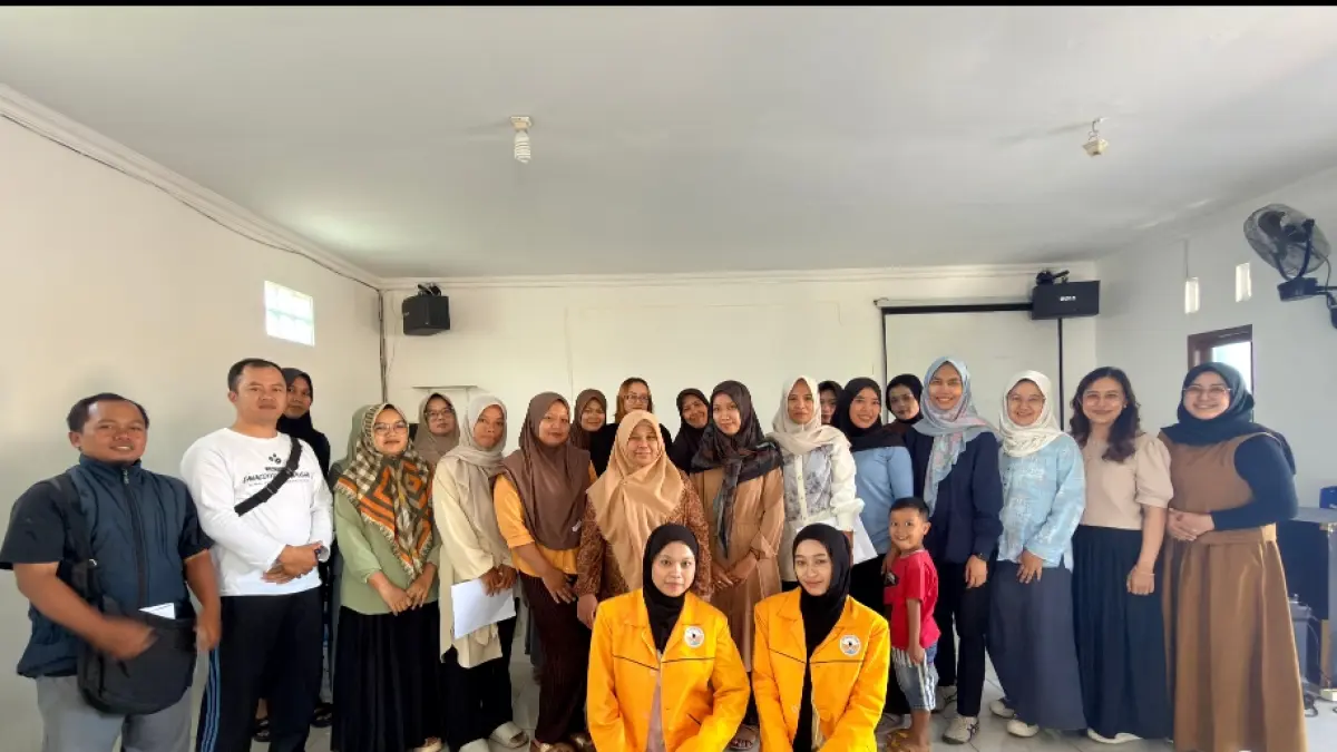 Tim Pengabdian kepada Masyarakat (PKM) Universitas Tidar melaksanakan kegiatan bertema “Transformasi Digital UMKM Rumah Tangga Berbasis Digital Marketing dan Pengelolaan Keuangan untuk Penguatan Ekonomi Lokal di Desa Balesari”, Kamis (2/7/2026) lalu di Balai Desa Balesari, Kecamatan Windusari, Kabupaten Magelang.
