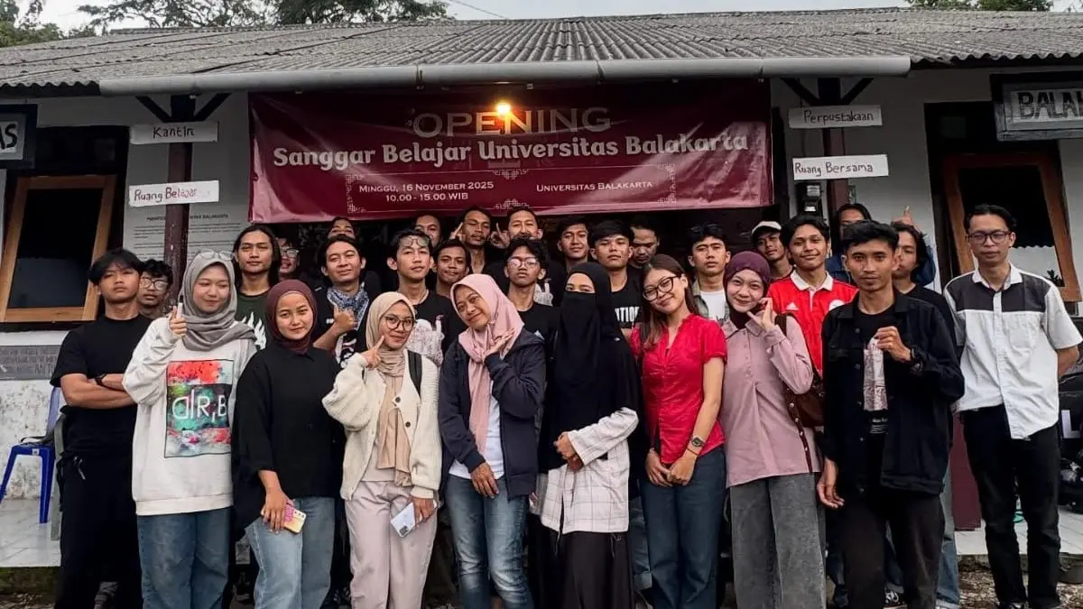 Anggota komunitas usai mengadakan kegiatan di sanggarnya. (Istimewa)
