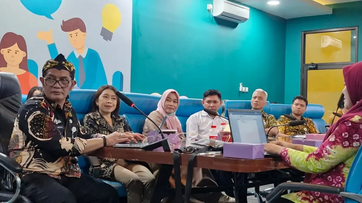 DPMPTSP Kota Magelang menggelar FKP untuk peningkatan pelayan perizinan dan non perizinan, Kamis (24/9/2026). (PUPUT PUSPITASARI/JAWA POS RADAR MAGELANG)