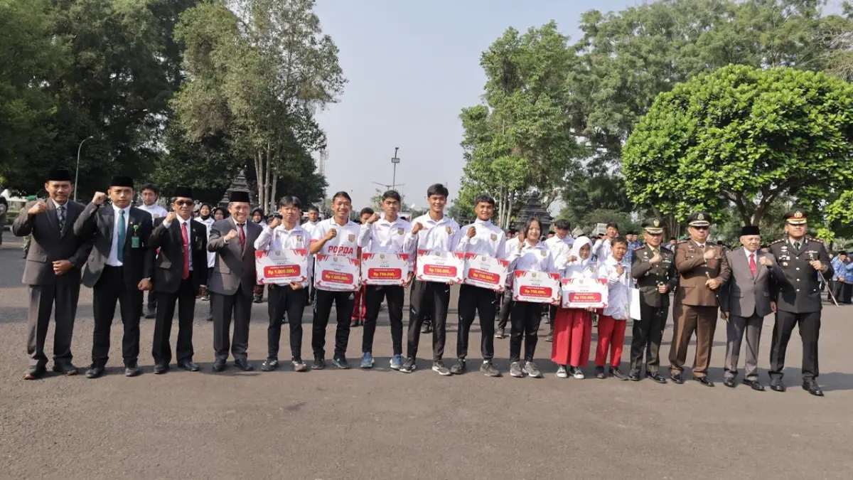Atlet pelajar yang berprestasi dalam Popda Jawa Tengah 2026 mendapatkan apresiasi dari Pemkab Wonosobo. (Istimewa)