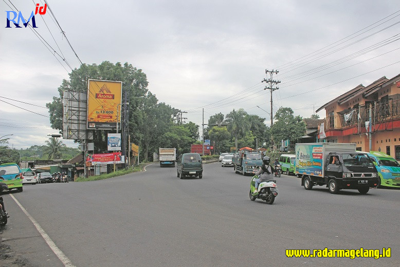 Simpang Canguk, Kota Magelang yang akan dibangun flyover dan underpass untuk mengurai potensi kemacetan di daerah ini. (ROFIK SYARIF G P/RADAR MAGELANG)