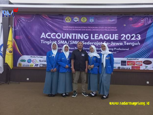 Siswa SMK Bhumi Phala Parakan, Temanggung mendapatkan juara Kompetisi Akuntansi Tingkat Jawa Tengah yang digelar di auditorium Universitas Pekalongan, Senin (13/3/2023). (IST)